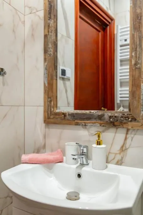 Miniscule Apartment Krakow