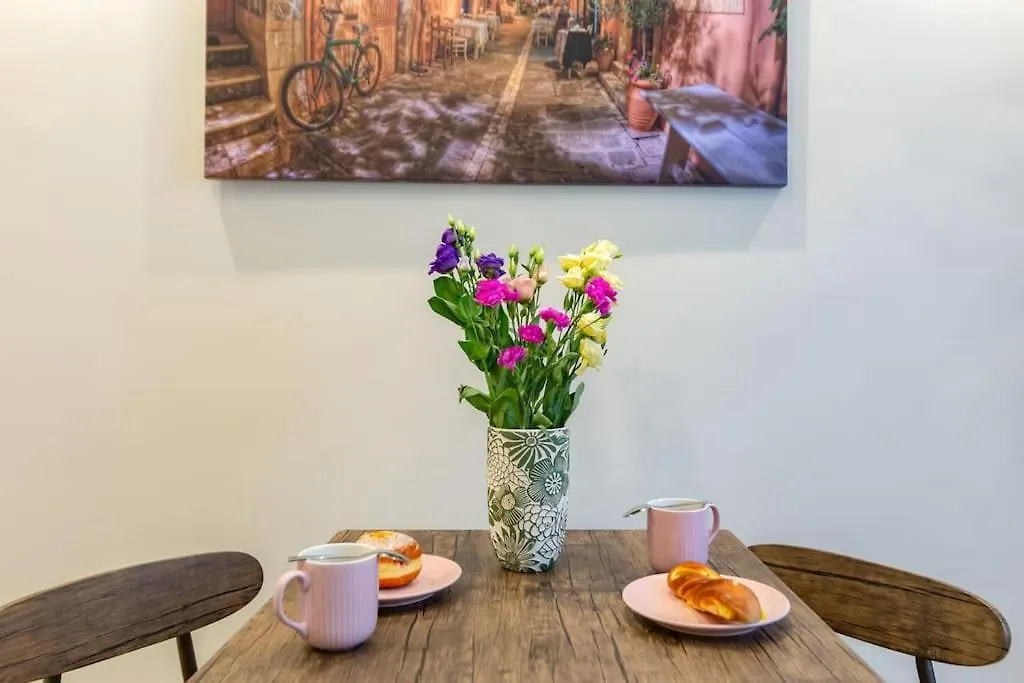 Miniscule Apartment Krakow Poland